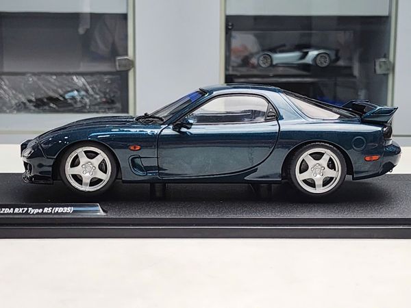 Xe Mô Hình Mazda RX-7 FD RS 1:18 Solido (Blue)