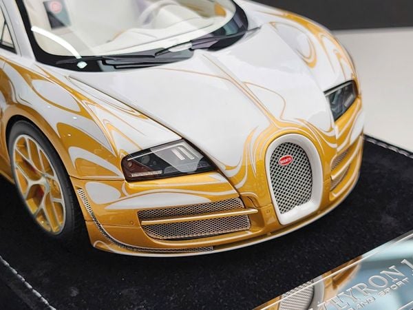 Xe Mô Hình Bugatti Chiron SS 1:18 HH Model ( Golden Era )