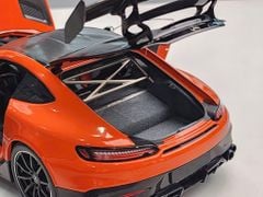 Xe Mô Hình Mercedes AMG GT BLACK SERIES 2021 Orange 1:18 - MINICHAMPS