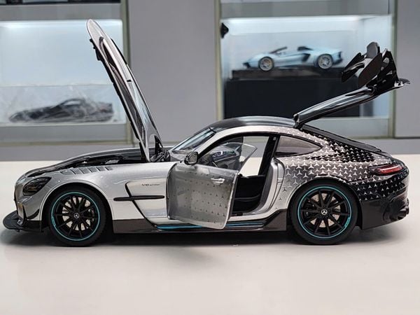 Xe Mô Hình Asian Exclusive Minichamps Mercedes-AMG GT Black Series x 4 1:18 MINICHAMPS