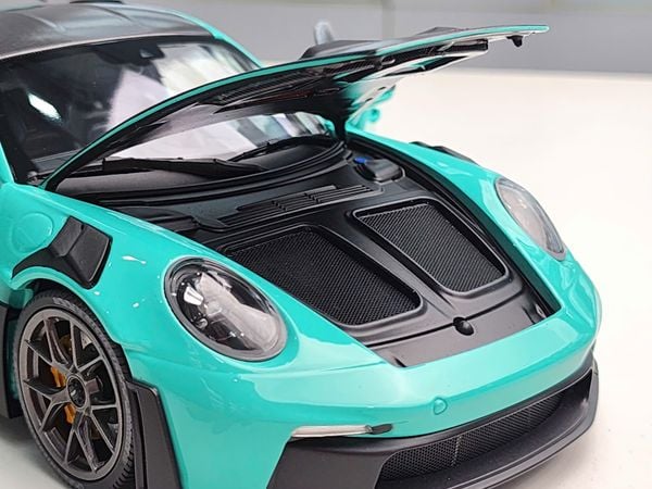 Xe Mô Hình Porsche 911 (992) Gt3Rs Green +Dark Silver Wheels 2024 1:18 MINICHAMPS