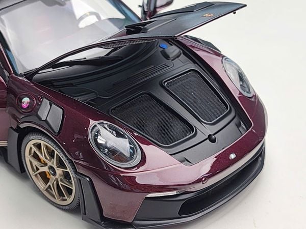 Xe Mô Hình PORSCHE 911 (992) GT3RS – 2023 – PURPLE W GOLD WHEELS 1:18 MINICHAMPS