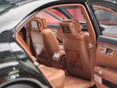 Xe Mô Hình Benz S-Class S600L 1:18 MotorHelix ( Obsidian Black / Brown )
