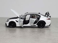 Xe Mô Hình Alfa Romeo Giulia GTAm 1:18 Motor Helix (Bianco Trofed)