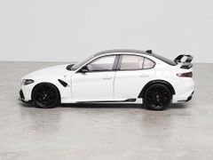 Xe Mô Hình Alfa Romeo Giulia GTAm 1:18 Motor Helix (Bianco Trofed)
