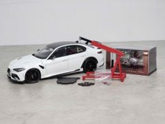 Xe Mô Hình Alfa Romeo Giulia GTAm 1:18 Motor Helix (Bianco Trofed)