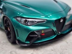 Xe Mô Hình Alfa Romeo Giulia GTAm 1:18 Motor Helix (Montreal Green)
