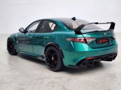 Xe Mô Hình Alfa Romeo Giulia GTAm 1:18 Motor Helix (Montreal Green)