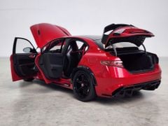Xe Mô Hình Alfa Romeo Giulia GTAm 1:18 Motor Helix (Rosso GTA Red)