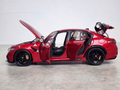 Xe Mô Hình Alfa Romeo Giulia GTAm 1:18 Motor Helix (Rosso GTA Red)