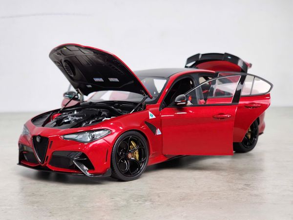 Xe Mô Hình Alfa Romeo Giulia GTAm 1:18 Motor Helix (Rosso GTA Red)