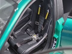Xe Mô Hình Alfa Romeo Giulia GTAm 1:18 Motor Helix (Montreal Green)