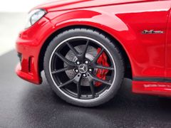 Xe Mô Hình Mercedes Benz C63 AMG Edition 507 2014 1:18 GT Spirit ( Red )
