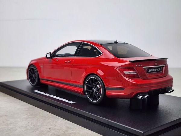 Xe Mô Hình Mercedes Benz C63 AMG Edition 507 2014 1:18 GT Spirit ( Red )