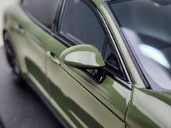 Xe Mô Hình Porsche Panemera Turbo S Sport Turismo 2021 1:18 GT Spirit ( Green )