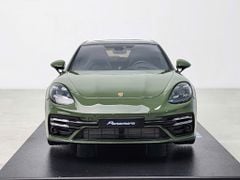 Xe Mô Hình Porsche Panemera Turbo S Sport Turismo 2021 1:18 GT Spirit ( Green )