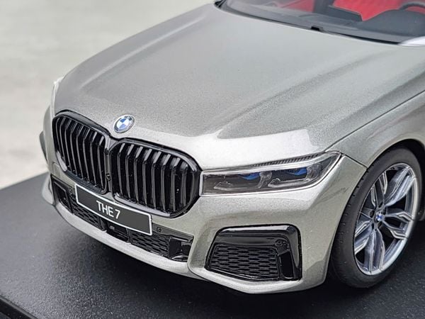 Xe Mô Hình BMW M760I V12 Final Edition 2020 1:18 GT Spirit ( Grey )