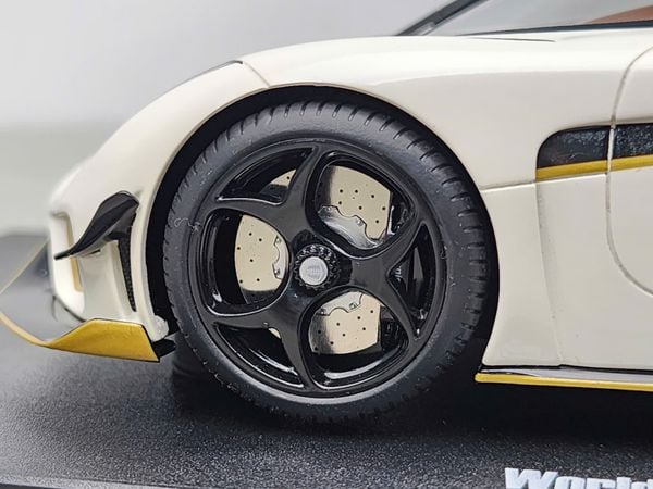 Xe Mô Hình Koenigsegg Gerera Record 2023 1:18 GT Spirit ( White )