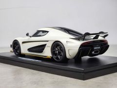Xe Mô Hình Koenigsegg Gerera Record 2023 1:18 GT Spirit ( White )