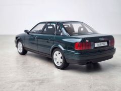 Xe Mô Hình Audi S2 Sedan 1:18 OttO ( Green )