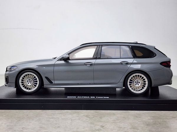 Xe Mô Hình BMW Alpina B5Touring(G31)GREY 1:18 GT Spirit