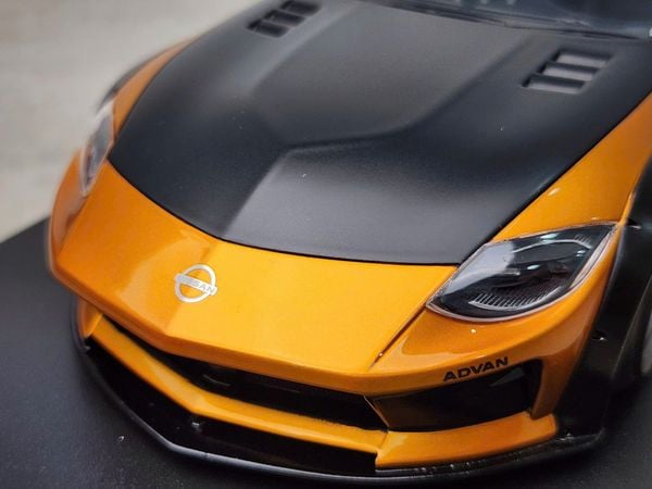 Xe Mô Hình Nissan Z LB Nation Works LB Gold 1:18 Top Speed