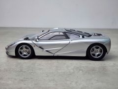 Xe Mô Hình McLaren F1 1:18 LCD ( Silver )
