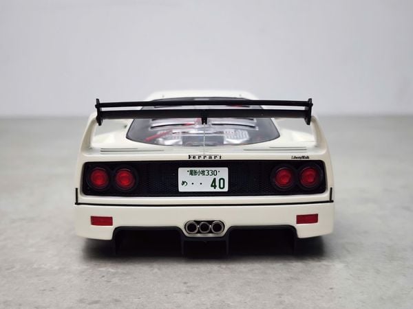 Xe Mô Hình Ferarri F40 LBWK 1:18 GTSpirit ( Trắng )