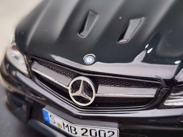 Xe Mô Hình Mercedes-Benz C63 AMG W204 Edition 507 Diecast Model Car 1:18 GT Spirit