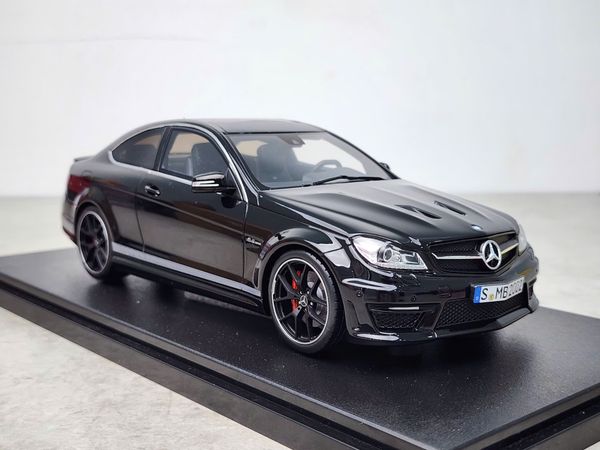 Xe Mô Hình Mercedes-Benz C63 AMG W204 Edition 507 Diecast Model Car 1:18 GT Spirit