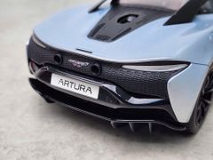 Xe Mô Hình MCLaren Artura 1:18 GTSpirit ( Bạc )