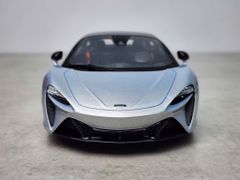 Xe Mô Hình MCLaren Artura 1:18 GTSpirit ( Bạc )
