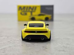 Xe Mô Hình Nissan Z Pandem Ikazuchi 1:64 MiniGT (Vàng)