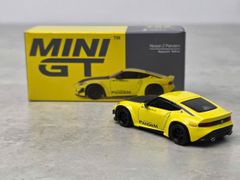 Xe Mô Hình Nissan Z Pandem Ikazuchi 1:64 MiniGT (Vàng)
