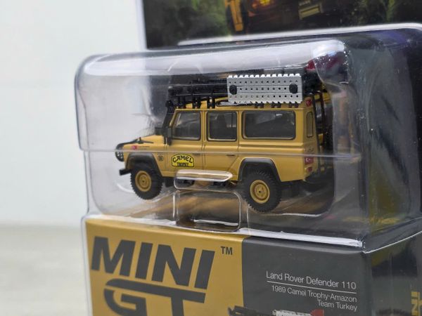 Xe Mô Hình Land Rover Defender 110 1:64 MiniGT