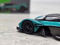 Xe mô hình ASTON MARTIN VALKYRIE ASTON MARTIN RACING GREEN LHD 1:64 MiniGT ( Xanh Lá)