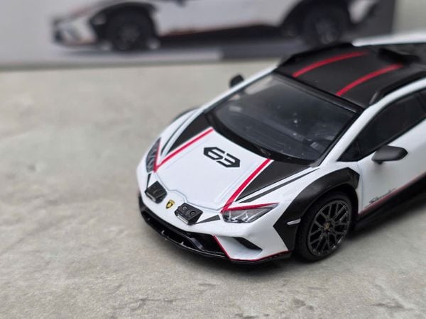 Xe Mô Hình Lamborghini Huracan Sterrato 1:64 MiniGT (Bianco Asopo)