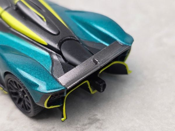 Xe Mô Hình Aston Martin Valkyrie 1:64 Popace ( Green )