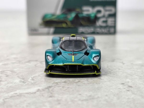 Xe Mô Hình Aston Martin Valkyrie 1:64 Popace ( Green )