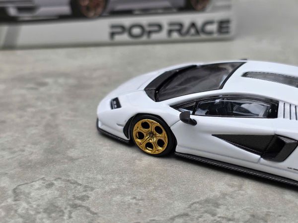 Xe Mô Hình Lamborghini Countach LPI 800-4 Bianco SID 1:64 PopRace