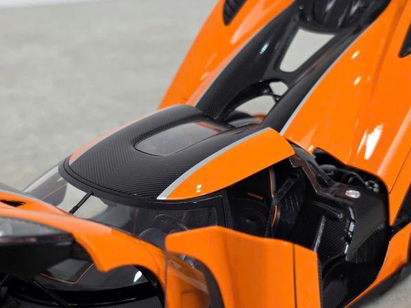 Xe Mô Hình Koenigsegg Agera Rs 1:18 AUTOart ( Cam )