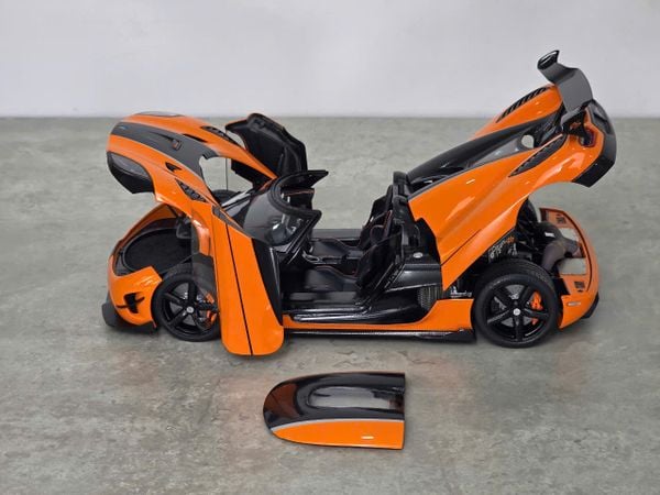 Xe Mô Hình Koenigsegg Agera Rs 1:18 AUTOart ( Cam )