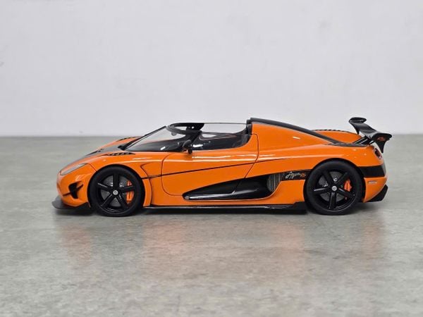 Xe Mô Hình Koenigsegg Agera Rs 1:18 AUTOart ( Cam )