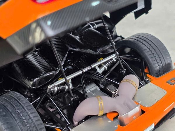 Xe Mô Hình Koenigsegg Agera Rs 1:18 AUTOart ( Cam )