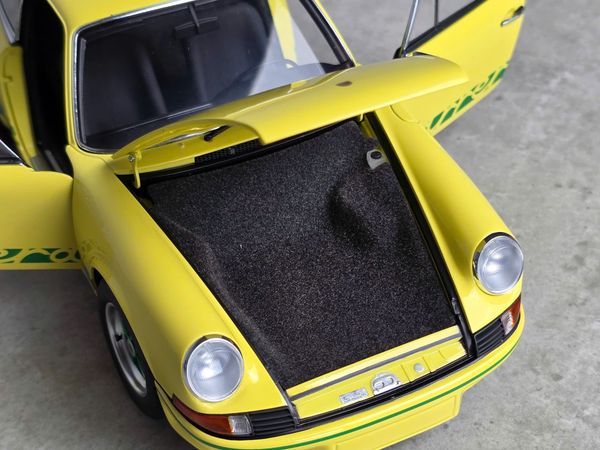 Xe Mô Hình Porsche 911 Carrera 2.7 RS 1:18 Autoart ( Light Yellow / Green STripes )