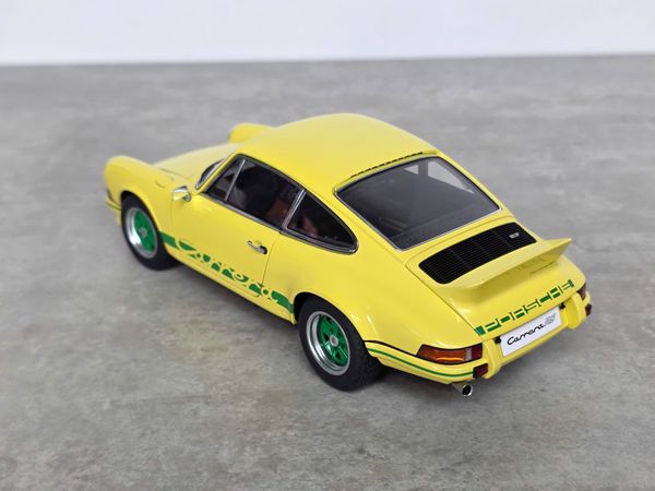 Xe Mô Hình Porsche 911 Carrera 2.7 RS 1:18 Autoart ( Light Yellow / Green STripes )