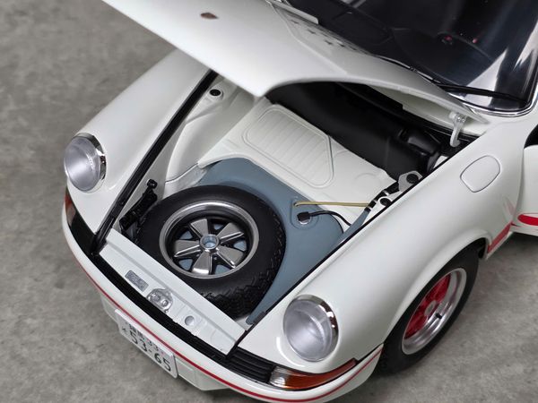 Xe Mô Hình Porsche 911 Carrera 2.7 RS 