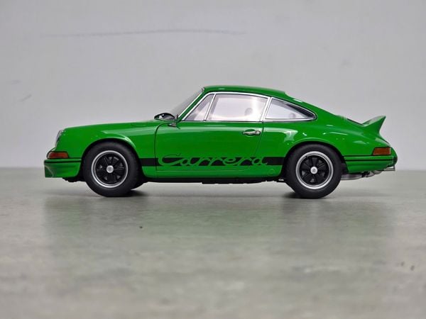 Xe Mô Hình Porsche 911 Carrera 2.7 RS 1:18 Autoart ( Viper Green / Black STripes )