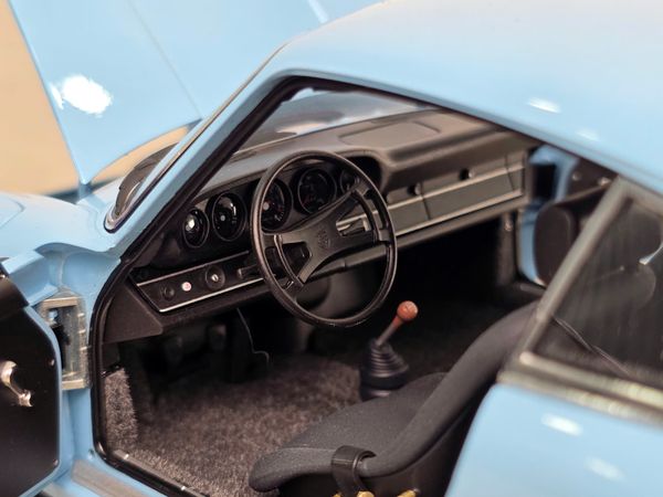 Xe Mô Hình Porsche 911 Carrera 2.7 RS 1:18 Autoart ( Gulf Blue / Black STripes )