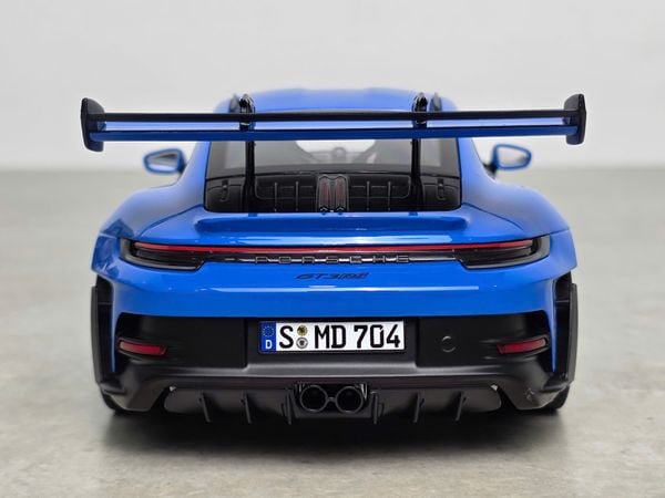 Xe Mô Hình Porsche 911 GT3 RS 2022 1:18 Norev (Shark Blue)